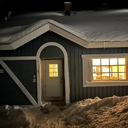 Castillo Teerenpesue B 16 度假居 *